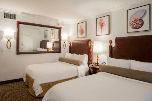 Hotel Beachcomber Resort & Villas