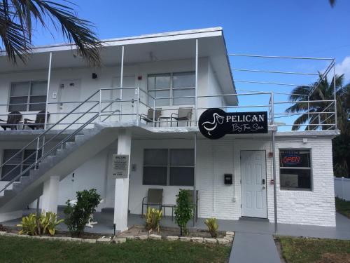 Pelican By The Sea Motel