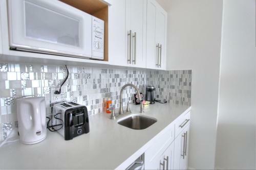 Deluxe Studios And Apartments At The Shelborne
