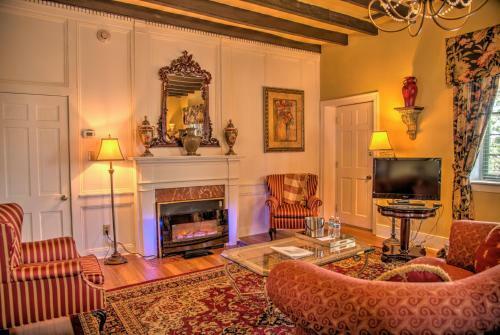 Casa De Solana Bed And Breakfast