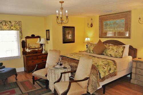 Casa De Solana Bed And Breakfast