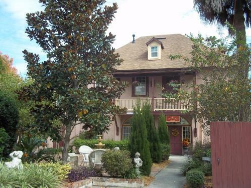Casa De Solana Bed And Breakfast