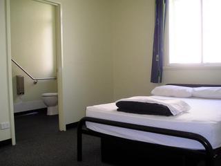 Hotel Base Brisbane Palace Embassy