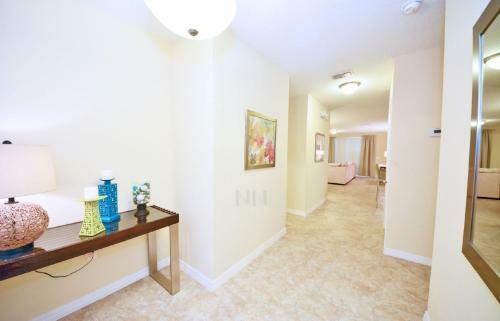 Five Bedrooms, Four Bathroom Home 10cp14