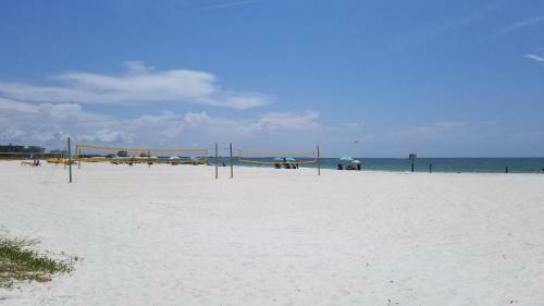 Hotel Gulf Winds Resort By Trs