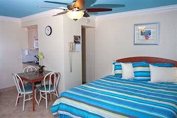 Plaza Beach Hotel - Beachfront Resort
