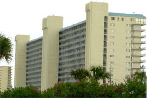 Hotel The Summit Condominiums
