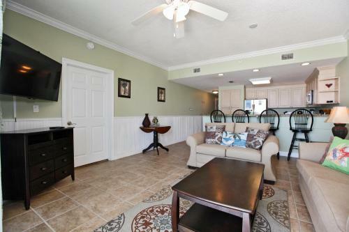Hotel Boardwalk Beach Resort By Panhandle Getaways