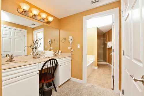 Hotel Boardwalk Beach Resort By Panhandle Getaways