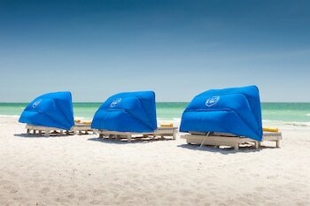 Hotel Guy Harvey Outpost - A Tradewinds Beach Resort