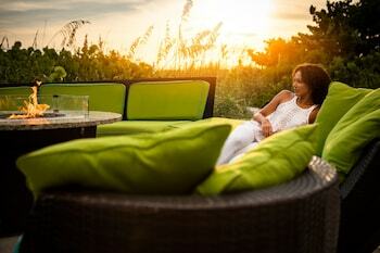 Hotel Guy Harvey Outpost - A Tradewinds Beach Resort