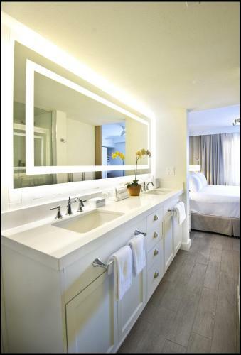 Hotel Beach House Suites