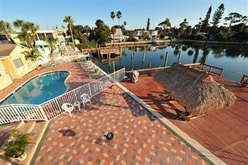 Hotel Bayview Plaza Waterfront Resort