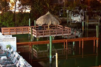 Hotel Bayview Plaza Waterfront Resort