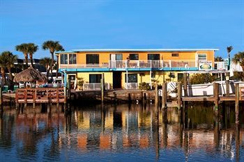 Hotel Bayview Plaza Waterfront Resort