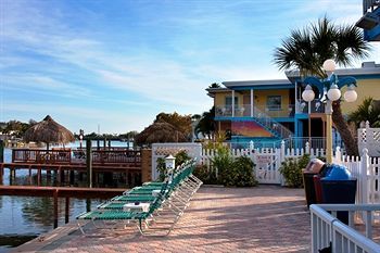 Bay Palms Waterfront Resort - Hotel And Marina
