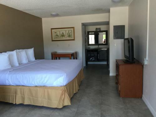 Hotel Lantern Inn & Suites - Sarasota