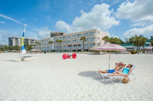Hotel Sandcastle Resort At Lido Beach