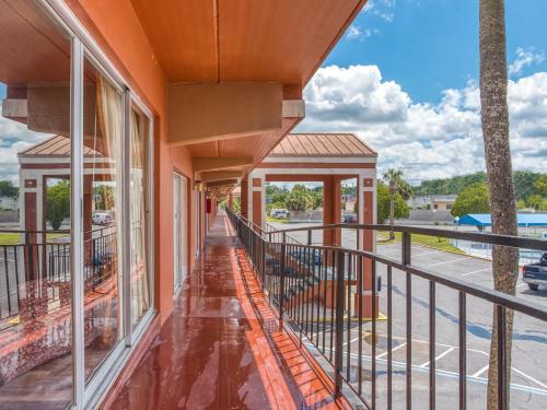 Motel Rodeway Inn - Silver Springs
