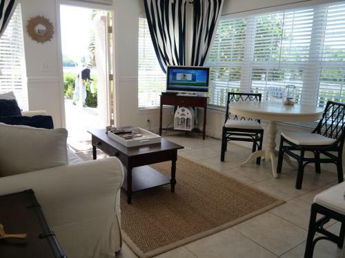 Hotel Siesta Key Bungalows