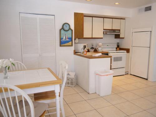 Hotel Siesta Key Bungalows