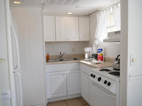 Hotel Siesta Key Bungalows