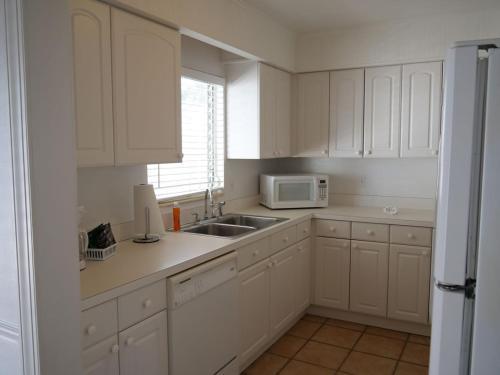 Hotel Siesta Key Bungalows