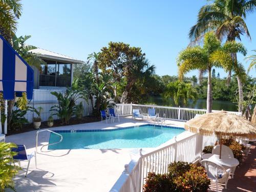 Hotel Siesta Key Bungalows