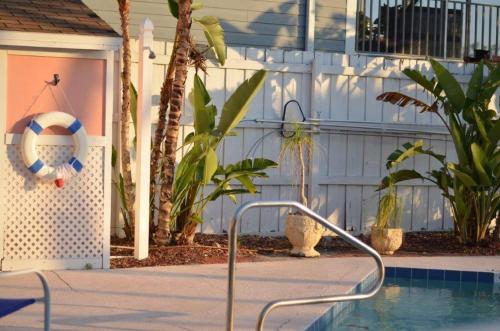 Hotel Siesta Key Bungalows
