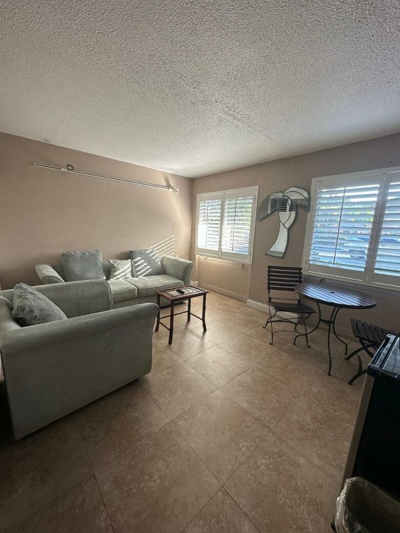 Hotel Tahitian Inn & Spa Tampa