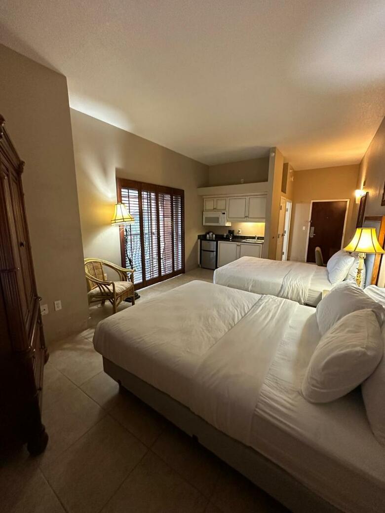 Hotel Tahitian Inn & Spa Tampa
