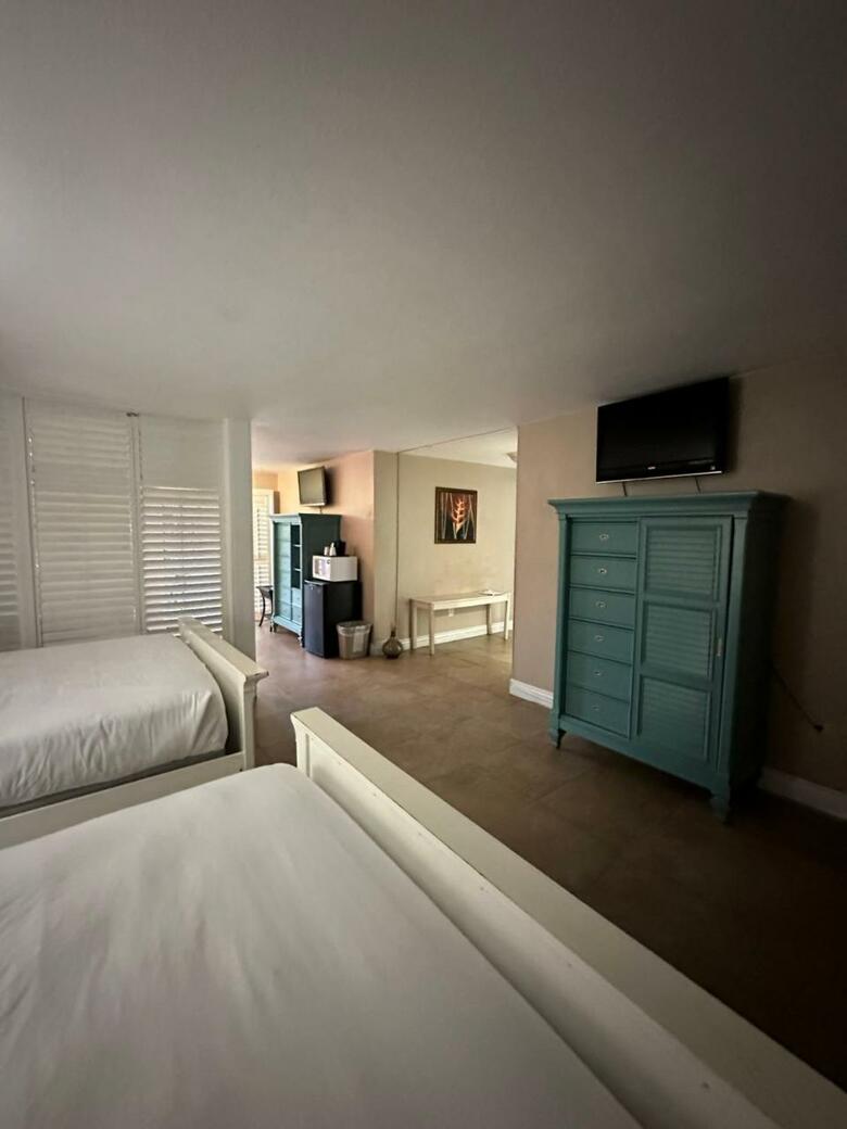 Hotel Tahitian Inn & Spa Tampa