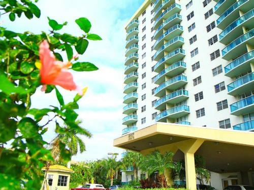 Ocean Reserve Apartment