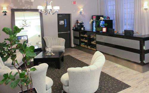 Hotel Ocean Five Studios