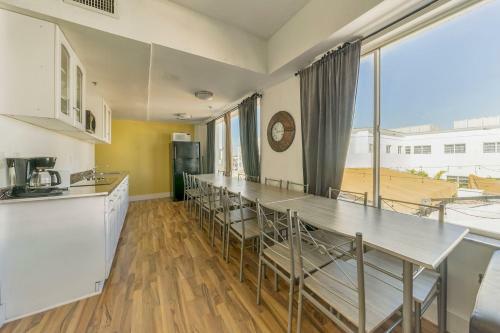 918 Ocean Drive Apartments