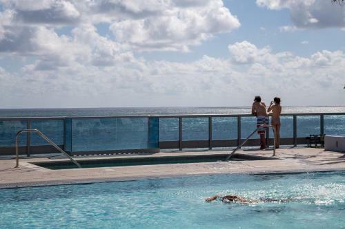 Aparthotel Mare Azur Miami Luxury Apartments By Monte Carlo
