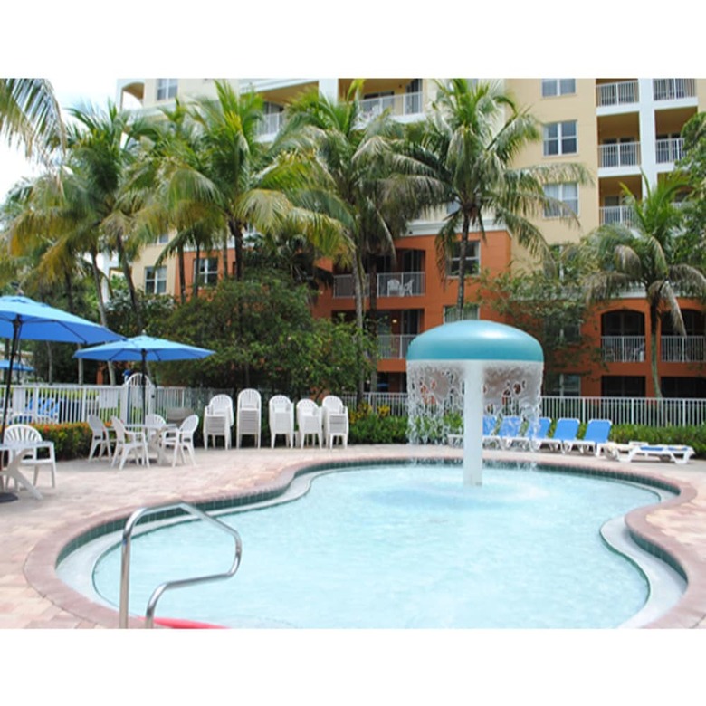 Hotel Vacation Village At Weston