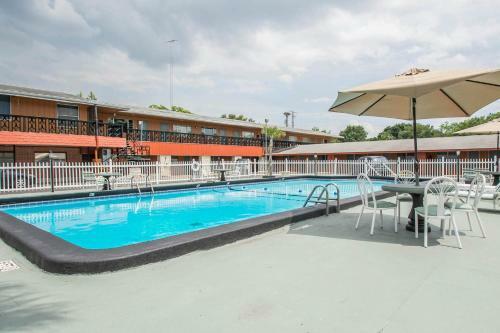Hotel Rodeway Inn & Suites Winter Haven