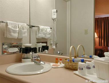 Hotel Howard Johnson Inn & Suites Columbus