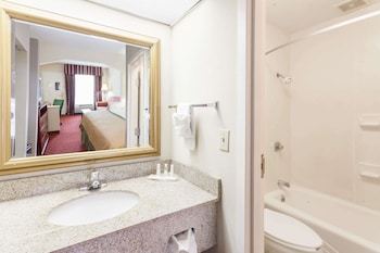 Hotel Baymont Inn & Suites - Covington