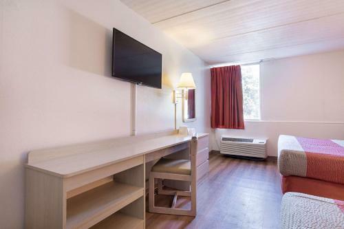 Motel 6 Decatur