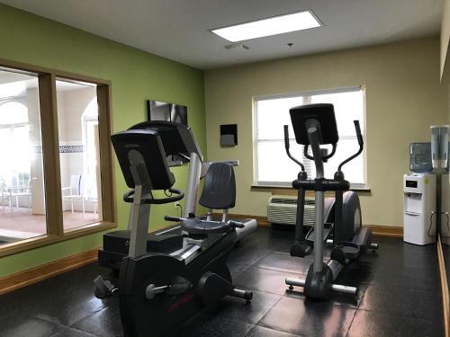 Hotel Country Inn & Suites By Radisson, Dalton, Ga