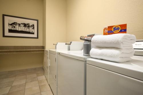 Hotel Country Inn & Suites By Radisson, Dalton, Ga