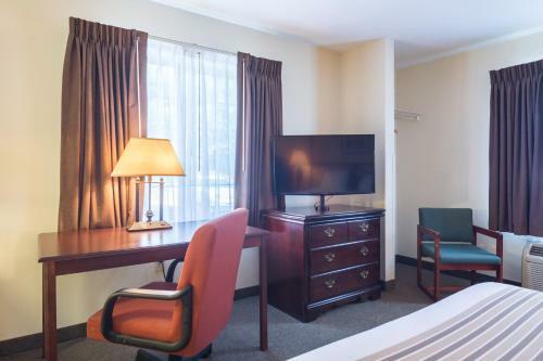Suburban Extended Stay Hotel Duluth
