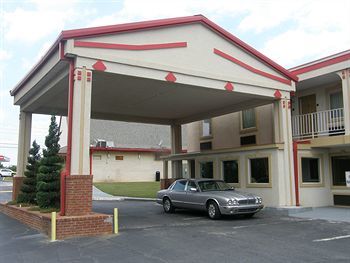 Hotel Fairbridge Inn & Suites