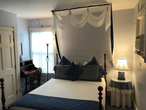 Posada Cleveland House Inn