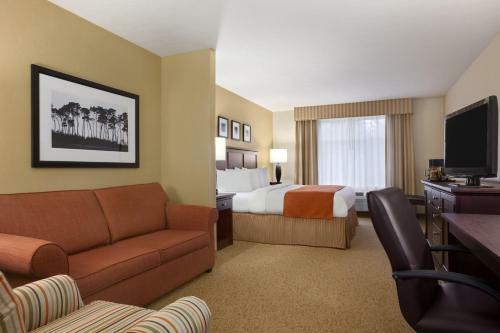 Hotel Country Inn & Suites Savannah North