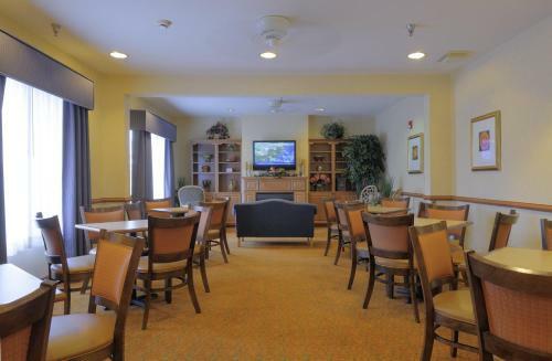 Hotel Country Inn & Suites Savannah North
