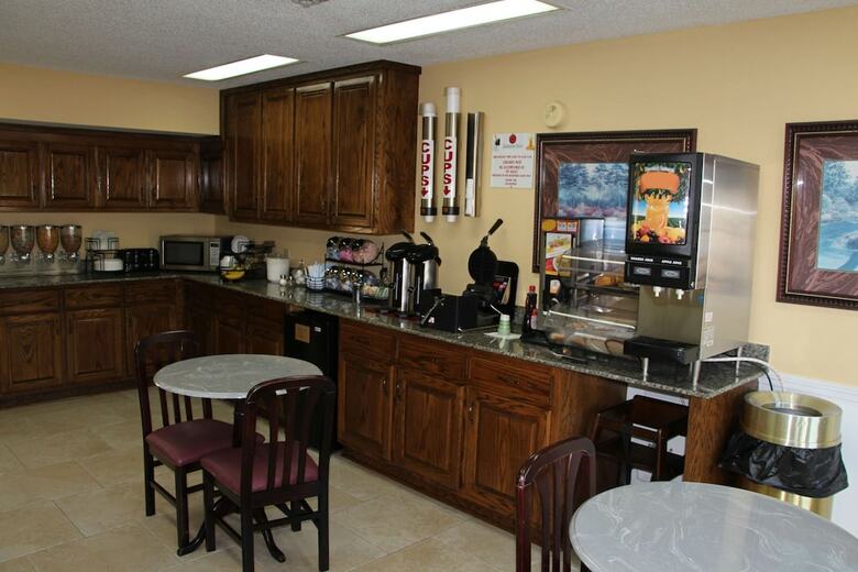 Hotel Jameson Inn - Perry