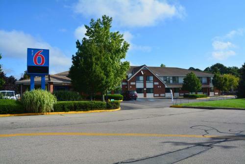Motel 6 Newport Rhode Island